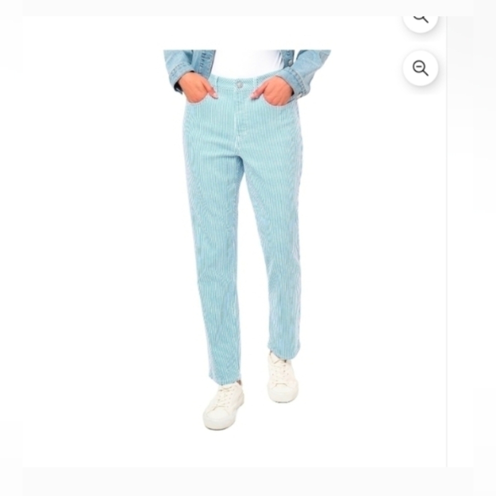 Seven7 Women's 90's Straight Jean High-Rise Fitted Through Hips Straight Leg